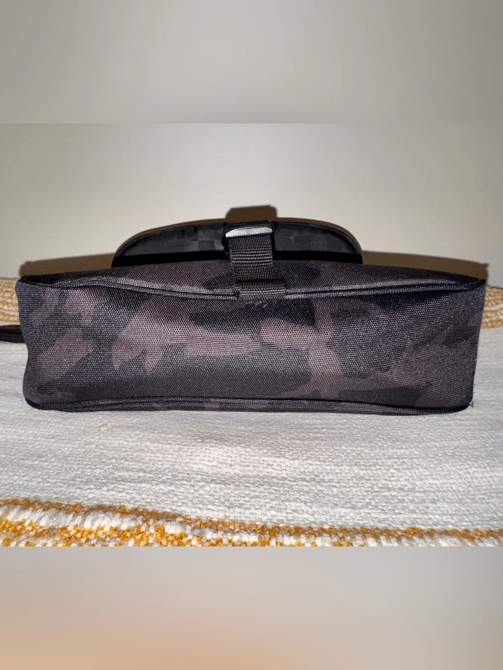 Vans Hooked On Crossbody Bag